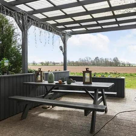 5 Bedroom Gorgeous In *