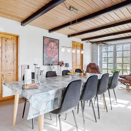 5 Bedroom Gorgeous In Thyholm