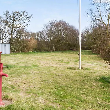 5 Bedroom Gorgeous In Casa de Férias