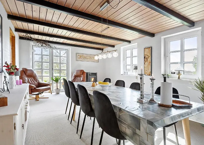 בית נופש 5 Bedroom Gorgeous In Thyholm