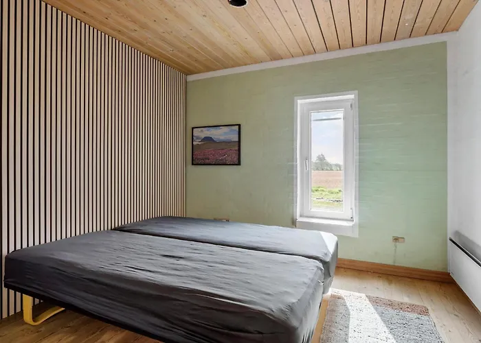 5 Bedroom Gorgeous In Thyholm